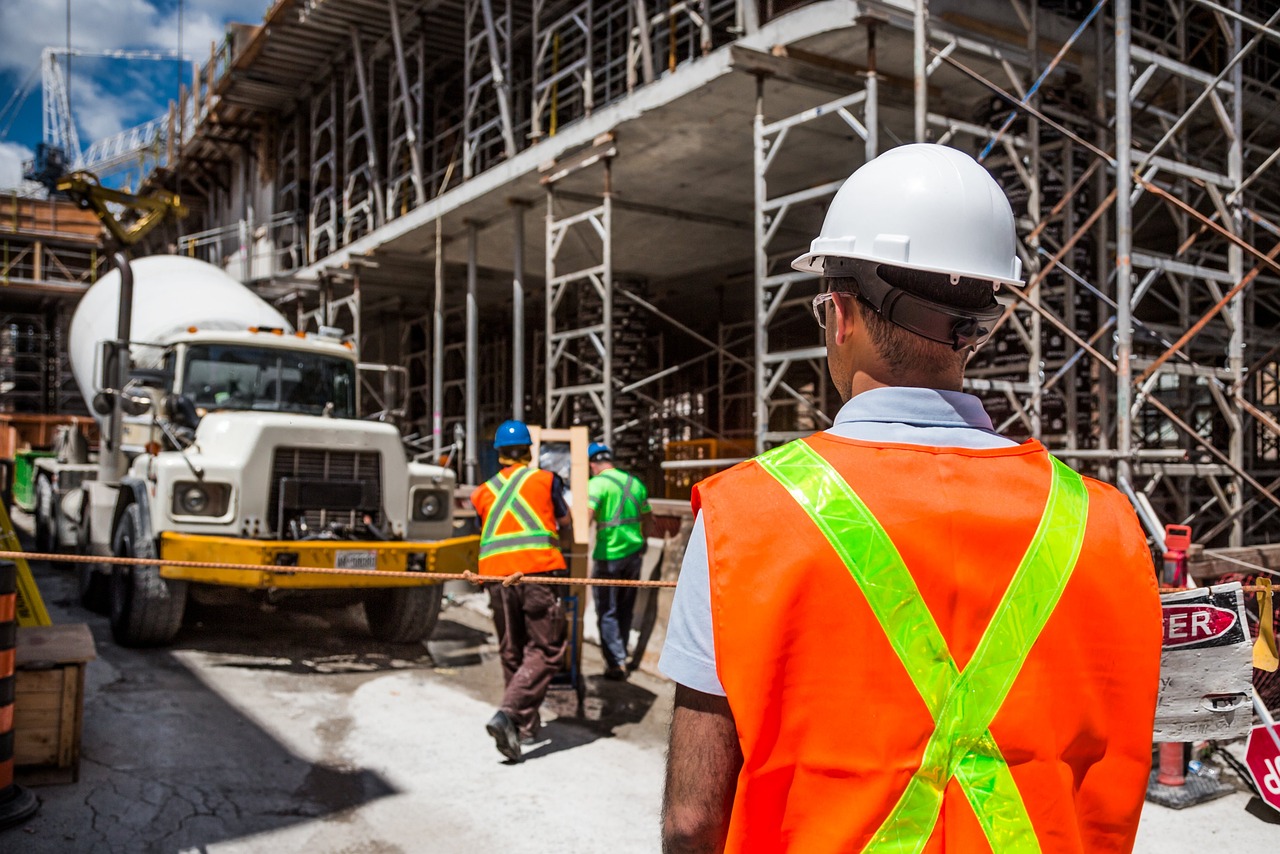 construction-g9c7e27b7f_1280 Jobs You Can Do Without A Work Permit In Canada